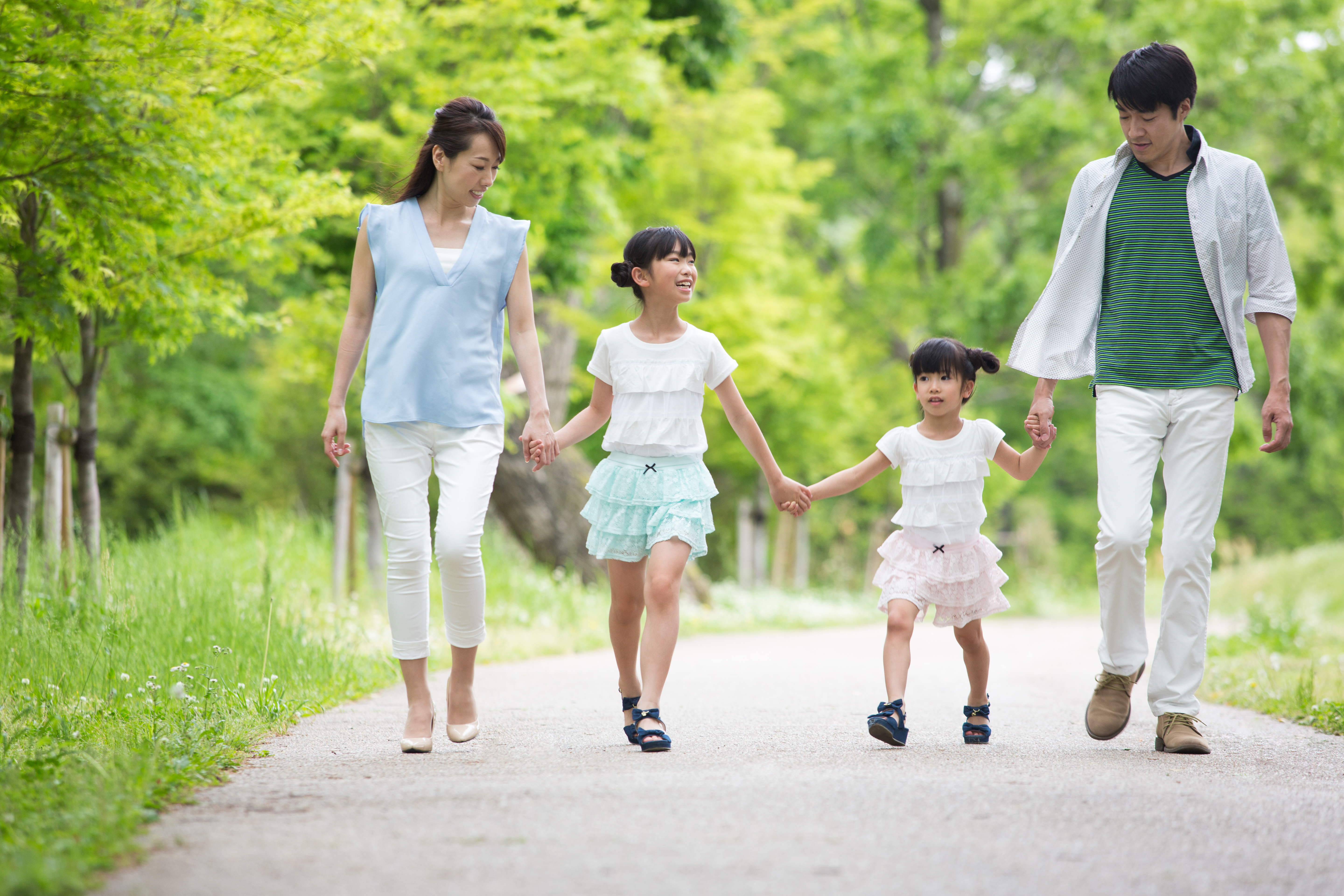 青春期男孩对异性好奇怎么引导,青春期对异性好奇家长怎么做