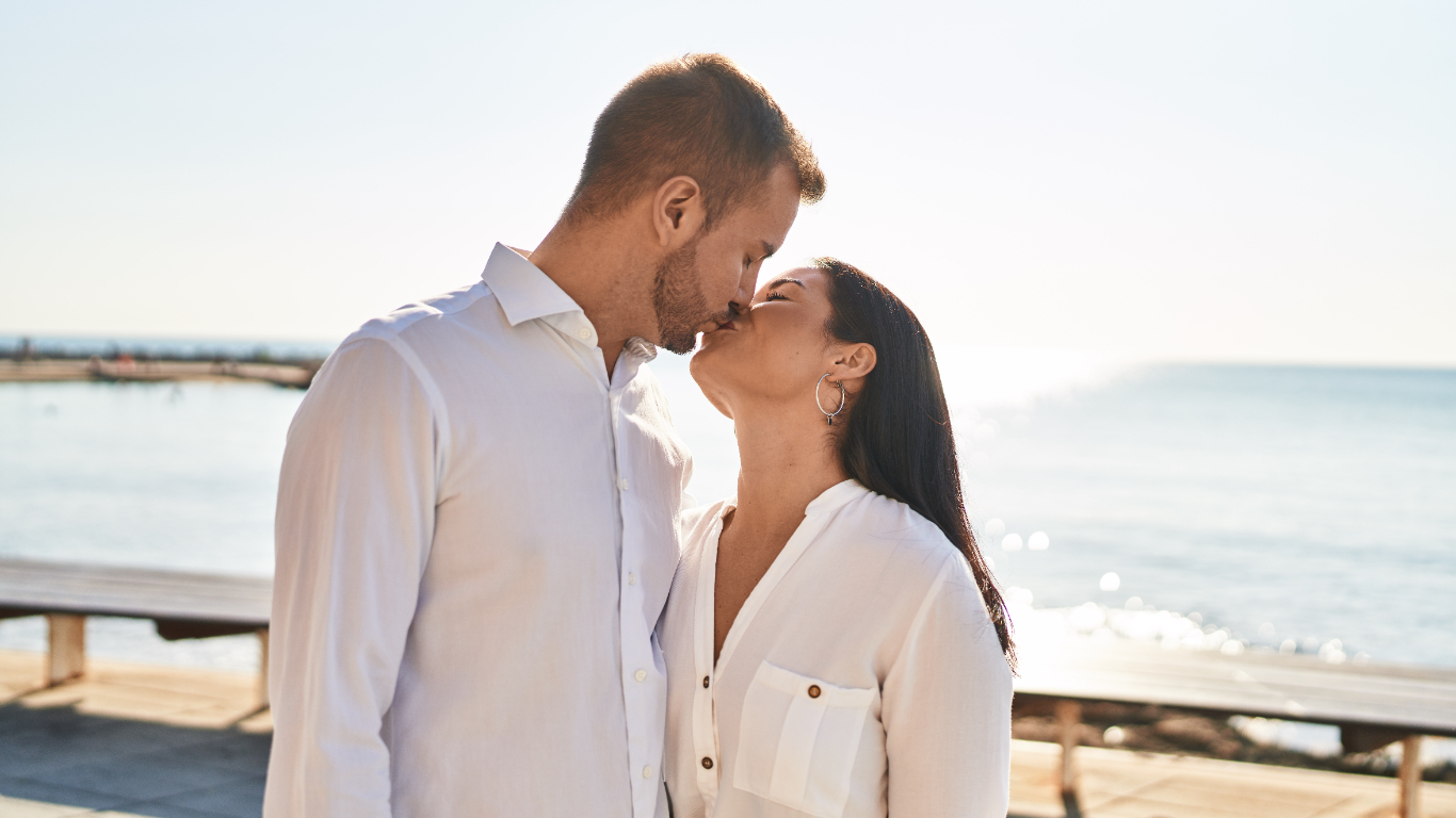 小说：农村孩子突然冒黑汗，整个人乌黑发亮，还散发怪异的臭气