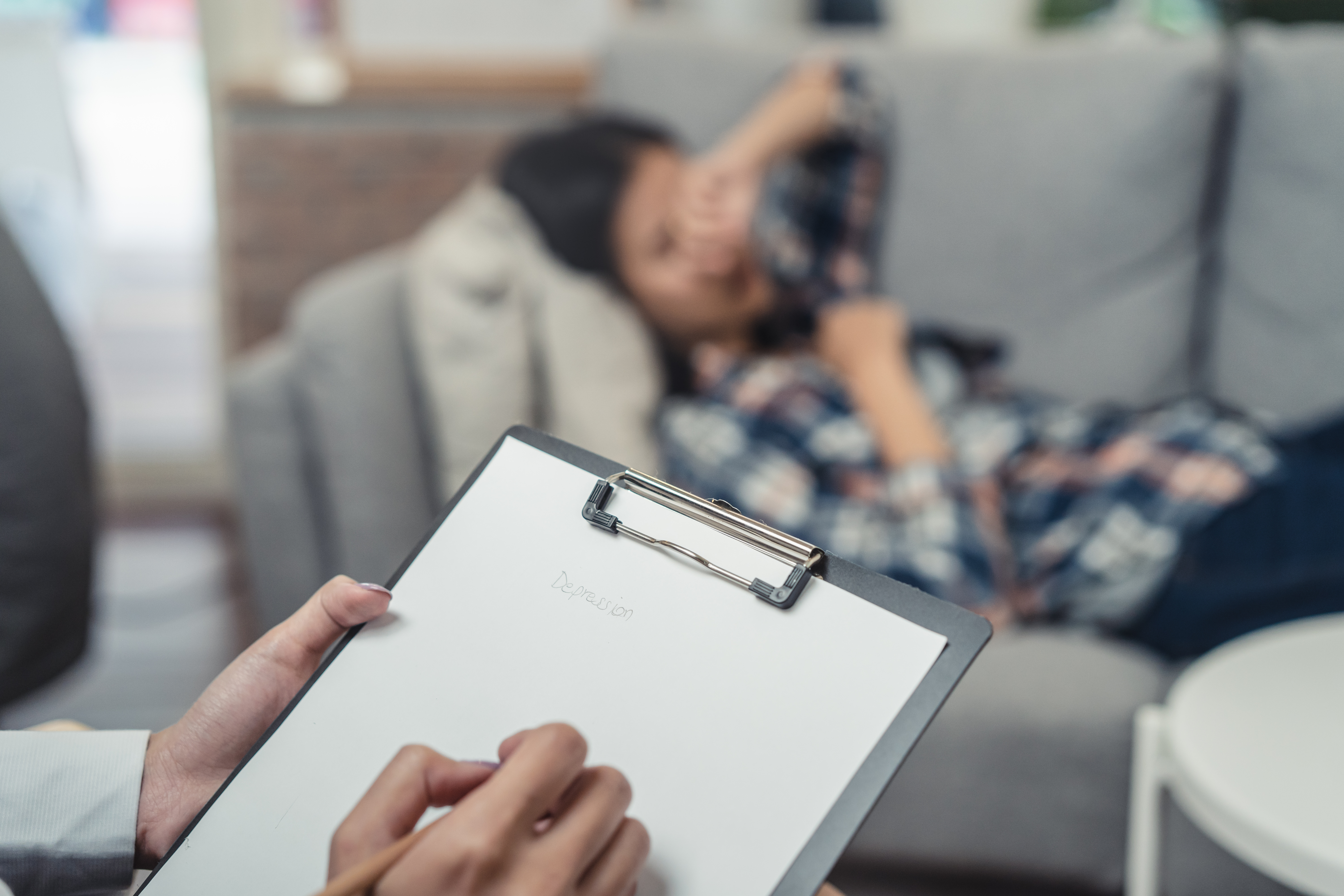 第三次工业革命带来的照顾儿童的新问题，我们应当如何解决它？