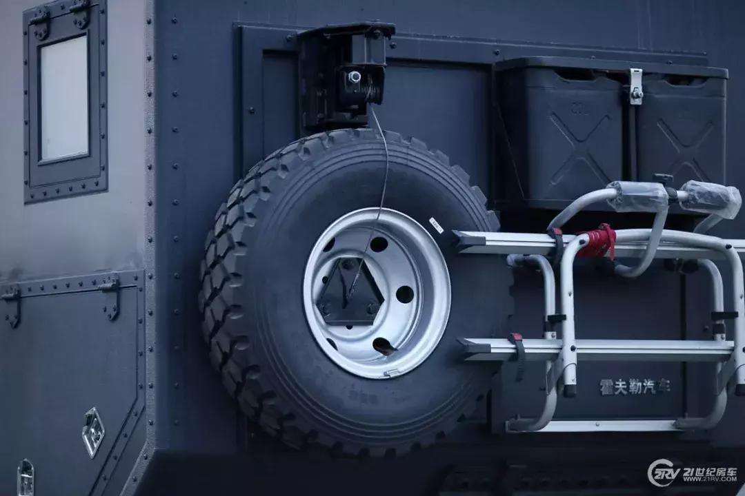 四驱带差速锁越野原厂房车,低顶四驱越野房车介绍