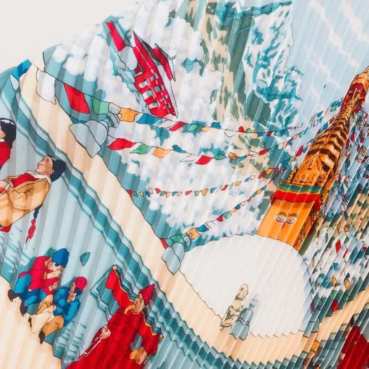 爱马仕丝巾为啥这么贵？7万多种颜色耗时两年看完就觉得值了