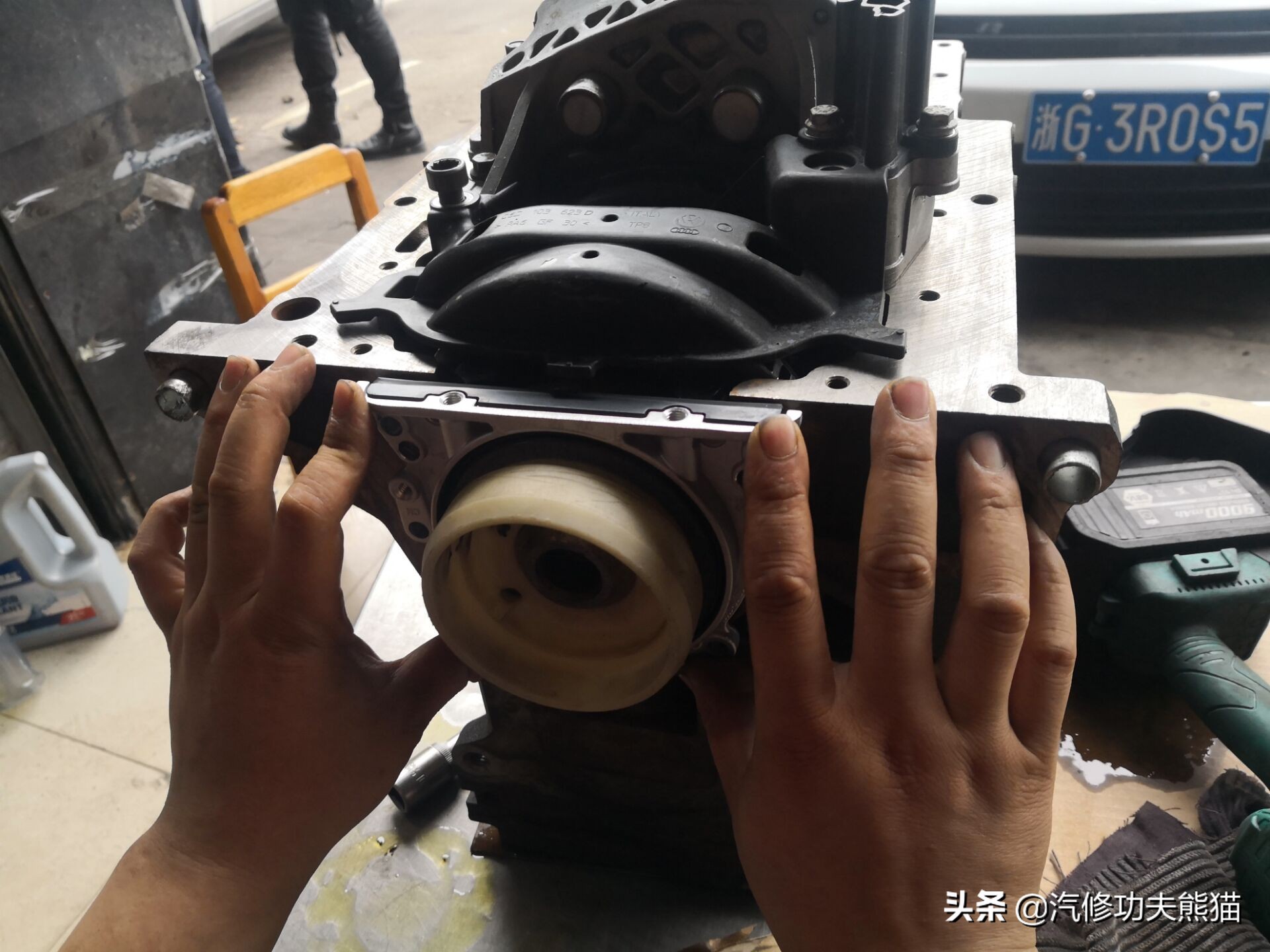 10年奥迪a6l2.0t烧机油维修,奥迪a6l2.0t烧机油吗