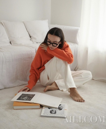 适合黄黑皮的橘色,黄皮适合穿亮橙色