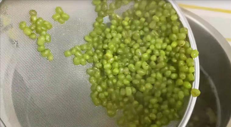 煮绿豆沙不放冰箱的煮法,煮绿豆沙不脱壳怎么办