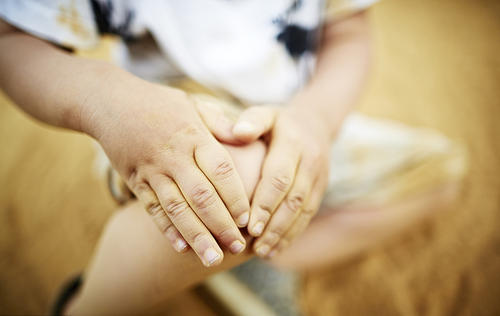 孩子老喊腿疼是怎么了,孩子老是喊腿疼该怎么检查