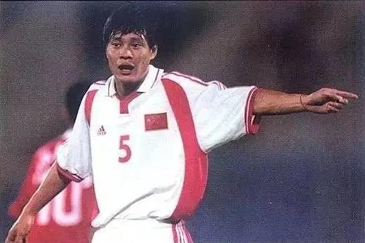 亚洲足球先生又上热搜了：我要越活越野