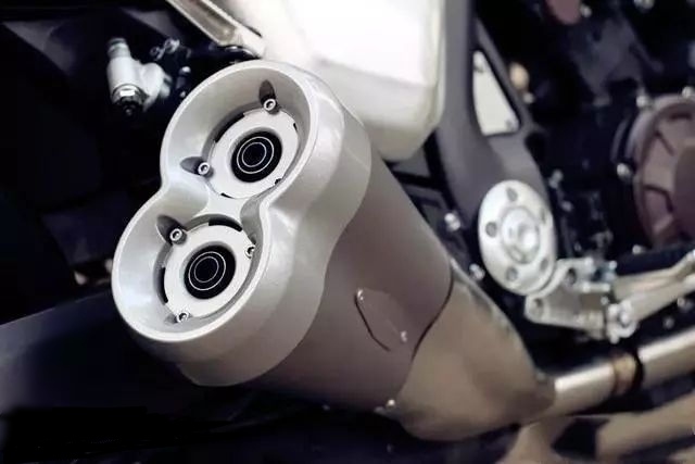 古老的‘大魔王’,拥有200马力v4型四缸,缅怀经典