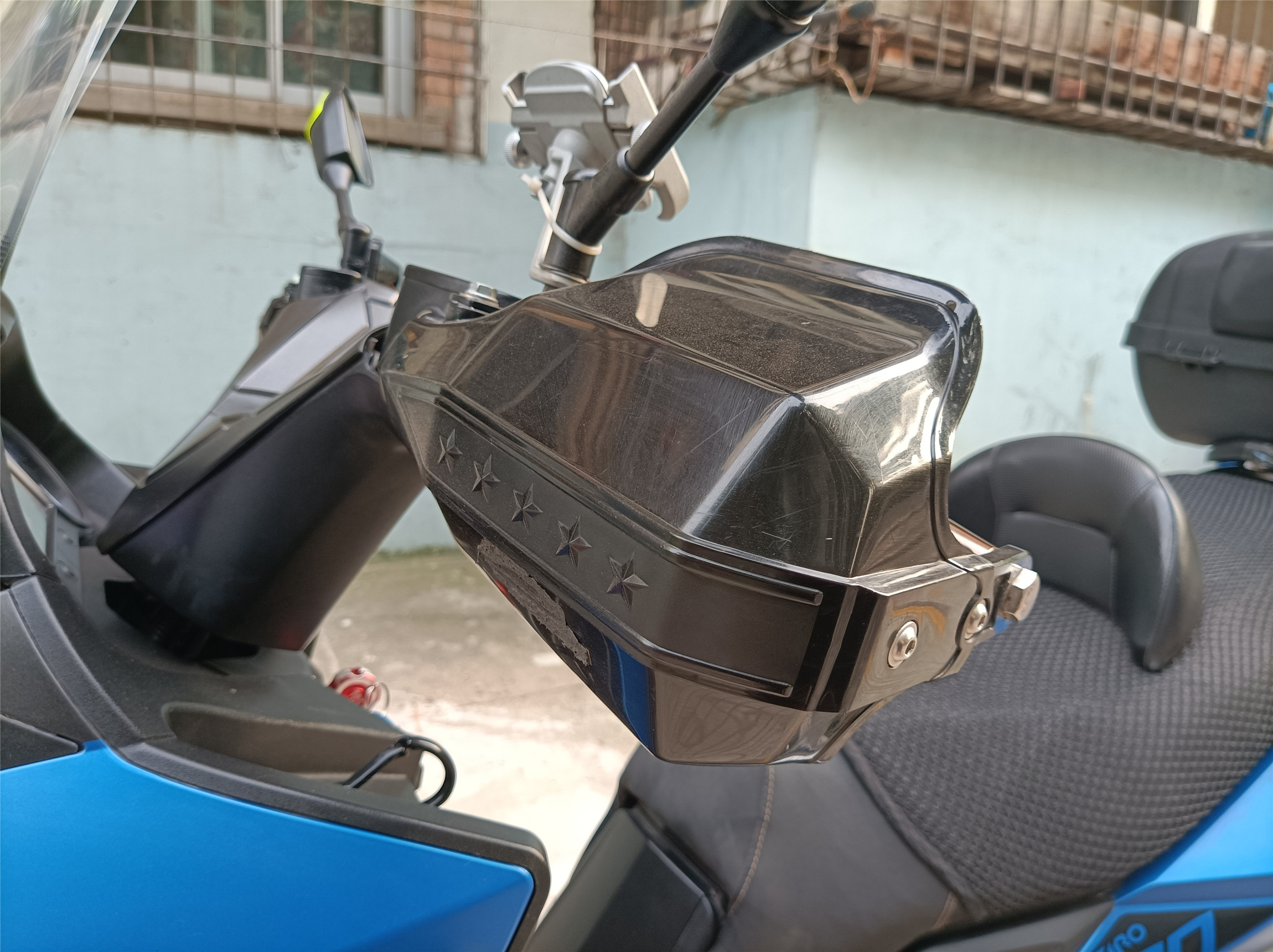 台荣探路者300踏板车落地价,2022款台荣探路者300测评