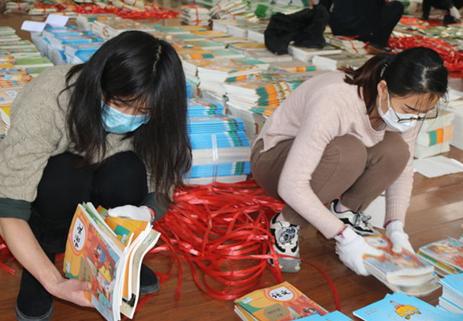 关于强制学生买近6000元平板，央视新闻白岩松点评，得到家长认可