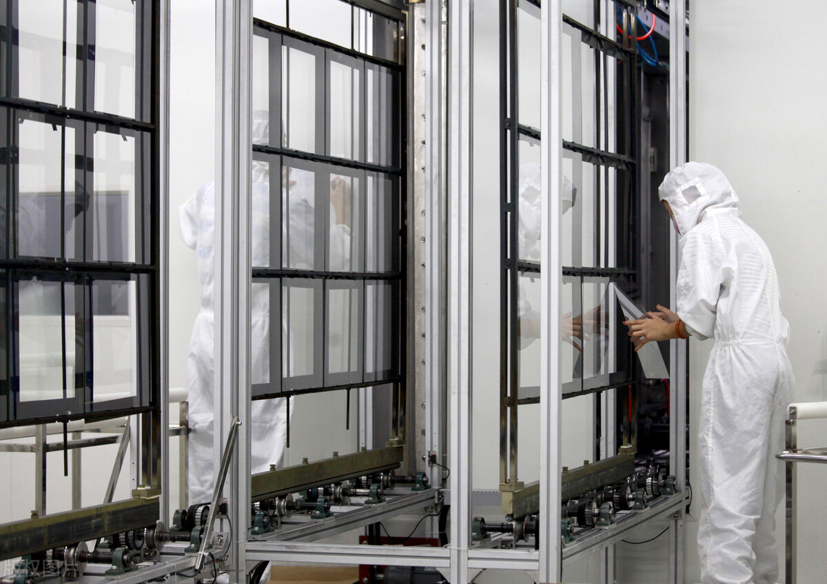 玻璃价格到700一吨,玻璃价格翻倍