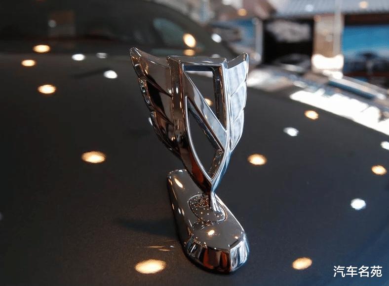 一辆“王级”别克，本以为是杂牌车，可立标“彰显”出身份