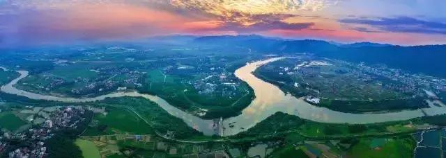 视觉震撼从高处看地球,超震撼从60万米高空看河北