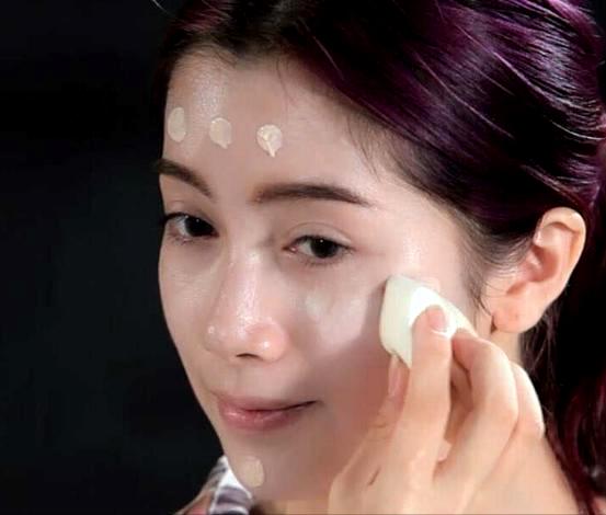 女人出门尽量化淡妆,日常出门都是怎么化淡妆