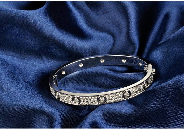 婚戒钻戒品牌排行榜大全,什么牌子钻戒一生只能买一个