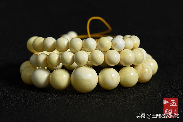 保养蜜蜡手串有诀窍,蜜蜡手串怎样保养越来越亮