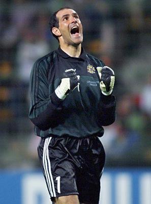 世界足坛门将精彩扑救,世界足坛十大巨星罗纳尔迪尼奥