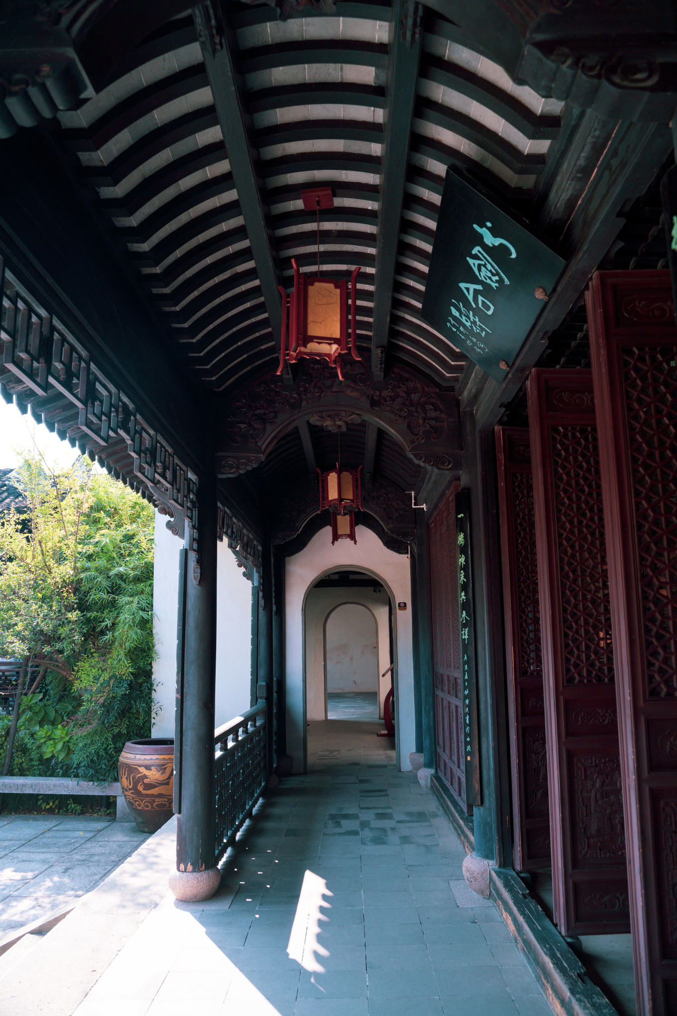 不仅仅是皮革,海清潮静——海宁