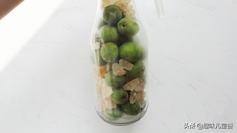 《清平乐》丹姝娘娘同款梅子酒做法,官家喝了都称赞,赶快收藏