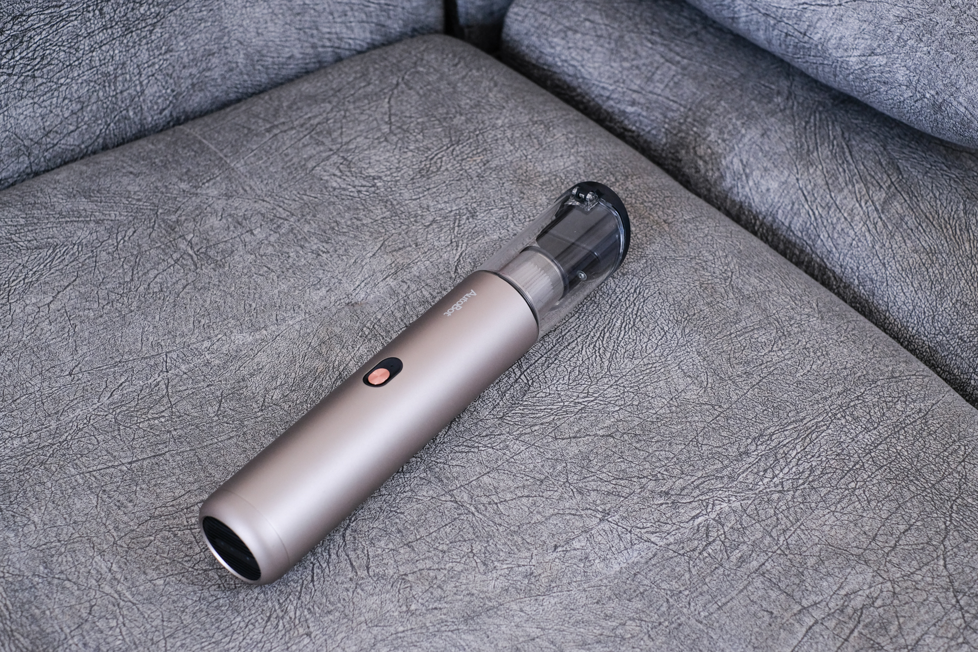 大吸力的便携式吸尘器真的好吗,好清理的家用吸尘器