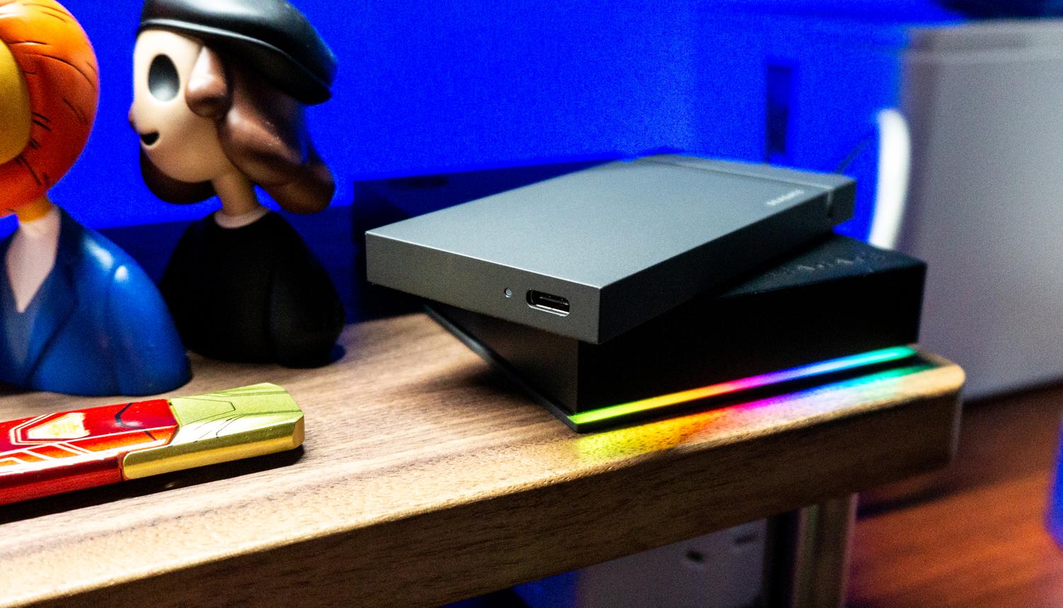 游戏宅理想桌面,电竞头戴式耳机rog棱镜s