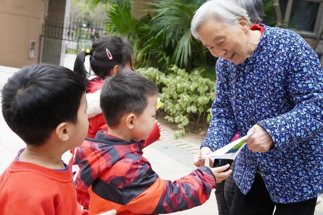 地球变臭了怎么办,地球变灰了