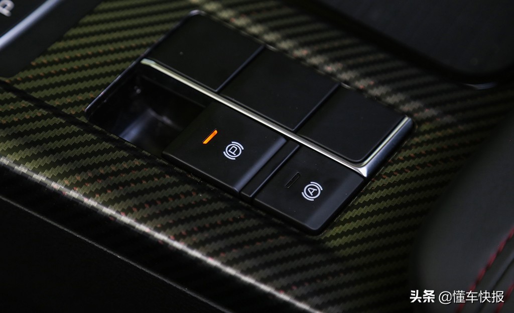 z世代的居家侣伴试驾奔腾t55,10万级新国民suv奔腾t55上市