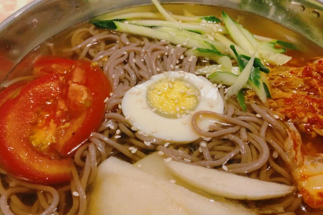 学生时代勾你馋虫的街边店，你和它上一次见面隔了几年？