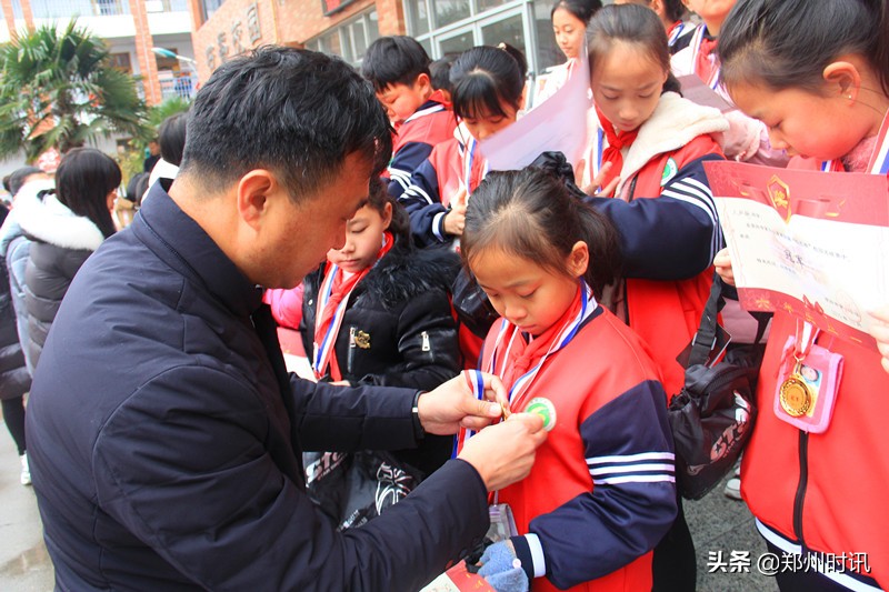 小学足球联赛校长杯开幕式,河南小学足球比赛荥阳6小