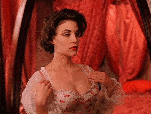 胸部外扩慌得一批？get这几招让它改斜归正