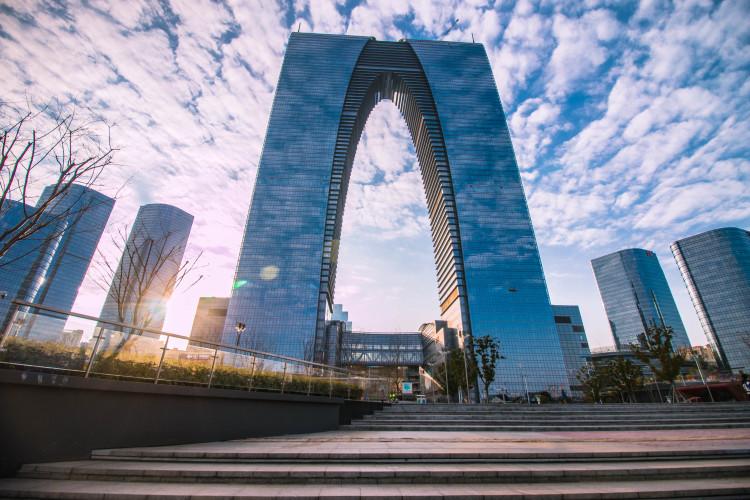 500层以上高楼是不是永久不能建了,500平米建筑不需施工许可证