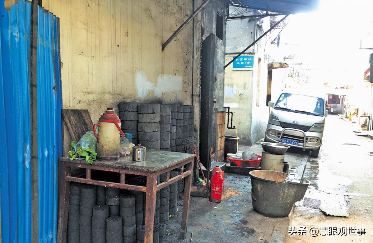 《侯海洋基层风云》中豆花馆子发生的故事