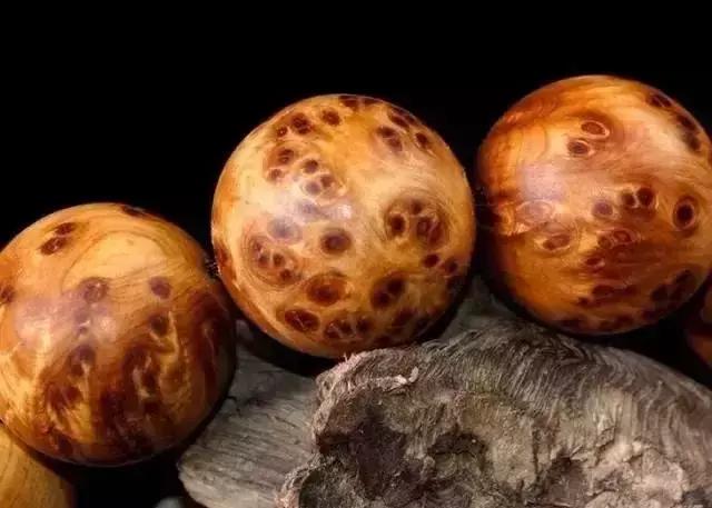 属相猪不能戴檀木手串吗,什么属相不能戴紫金鼠手串