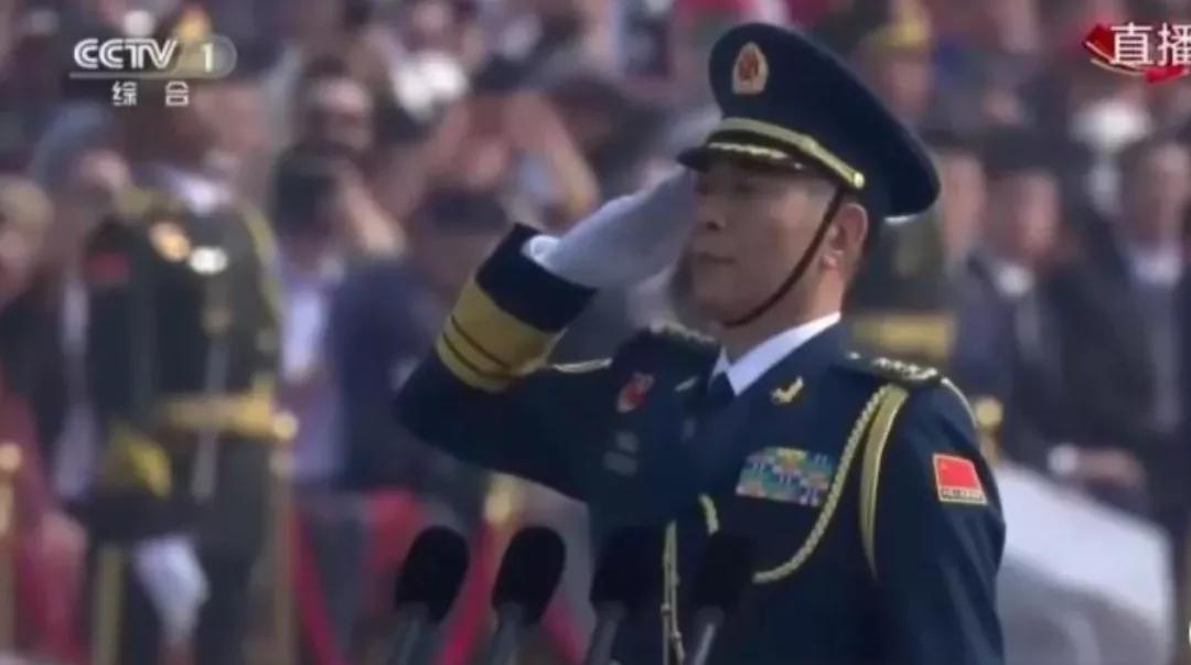 中国黑鹰直升机救灾视频,黑鹰直升机参与汶川救灾