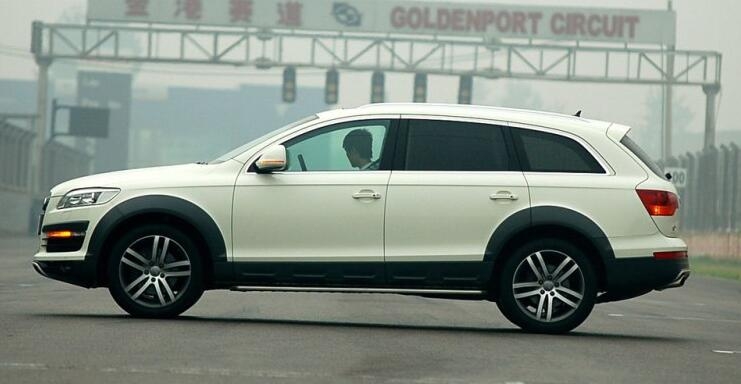 奥迪suva7二手价格,15万公里的奥迪q7二手车值得买吗