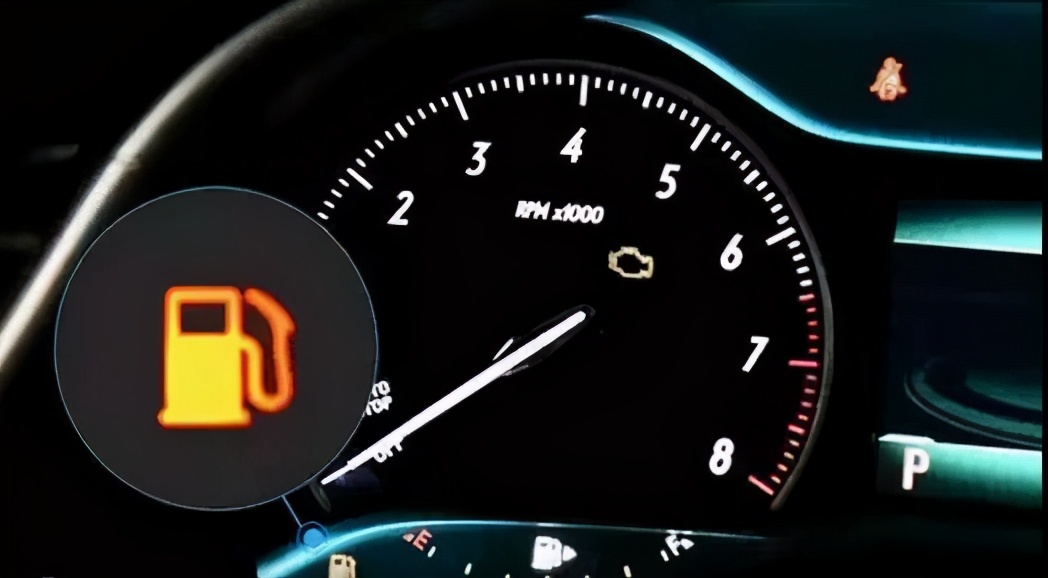 油表灯亮了怎么调省油,cs55油表灯亮了还能跑几公里