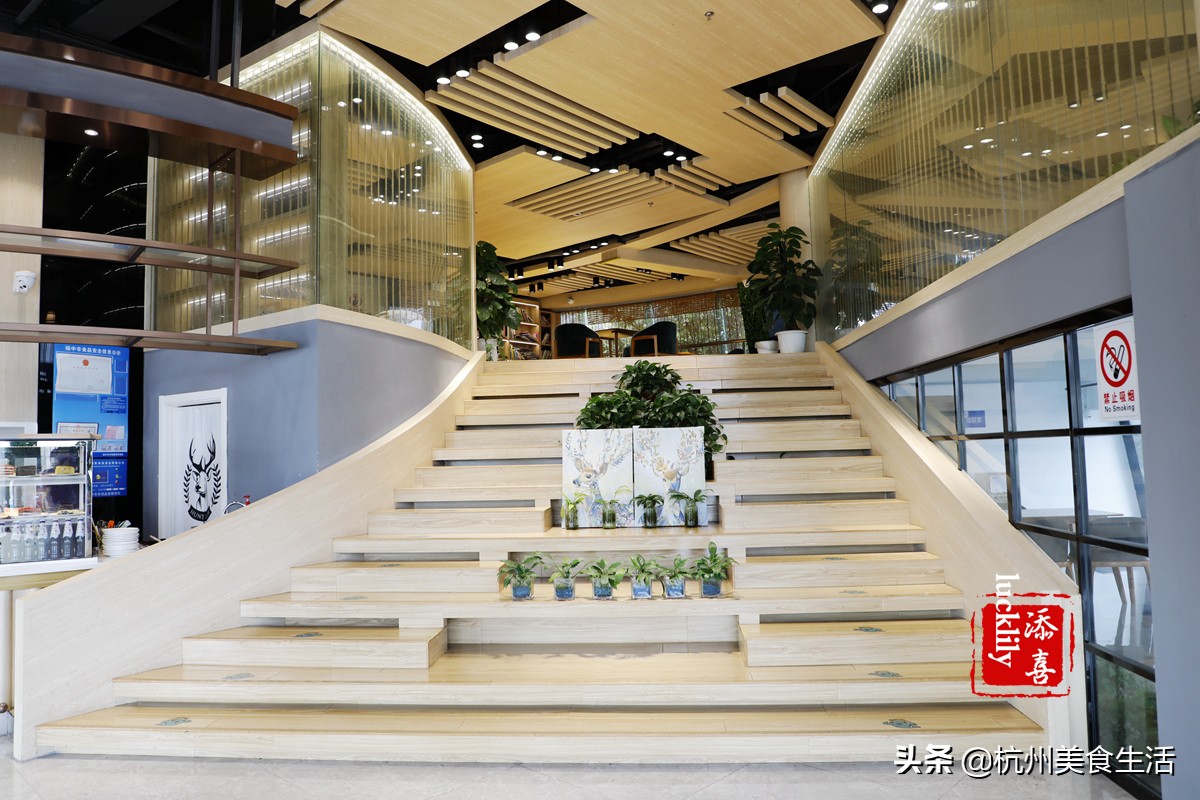 镇江美食三茅宫地锅鸡,镇江美食推荐锅盖面