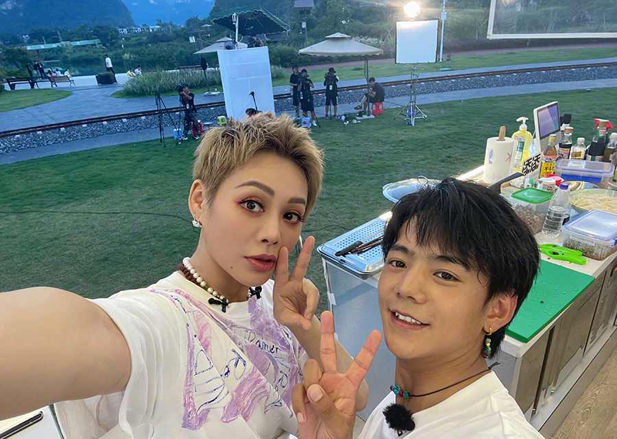 靠浪姐摆脱黑历史,靠浪姐翻红的9位