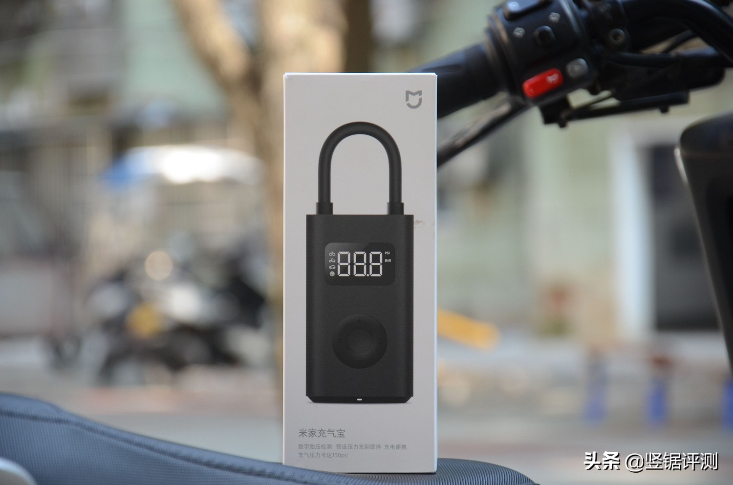 小米电子打气筒打自行车,小米电动打气筒给电动车打气