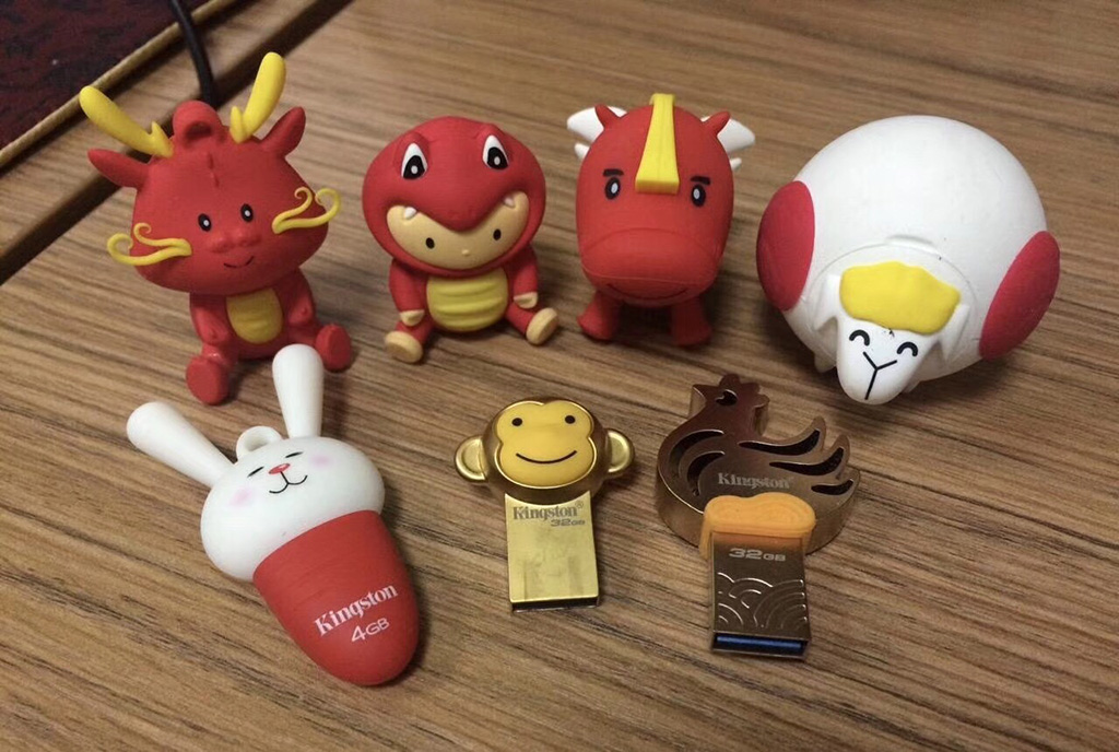 我不是佩奇，金士顿64G猪年生肖U盘悄悄萌到身边