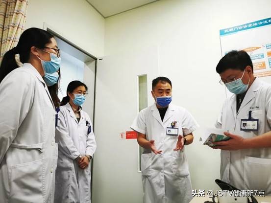 强强联合:医师+药师“抗凝门诊”