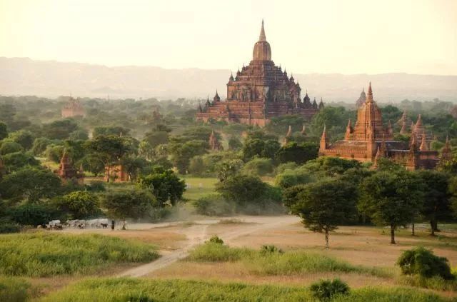 昆明飞哪个景点的机票最便宜,昆明飞上海最便宜的机票