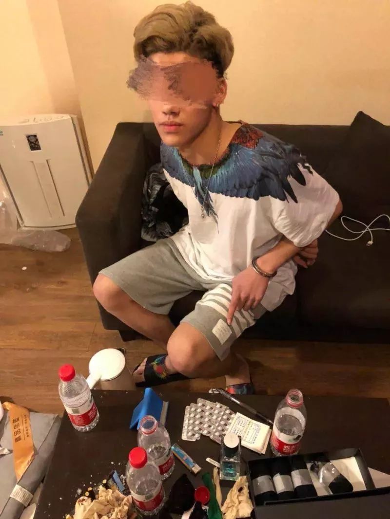 【揭秘】母亲为何给女儿喂*品毒**？