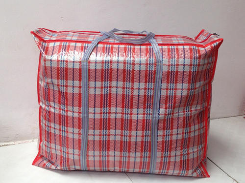 国际大牌玩中国风丑出新高度！十二生肖被玩坏，奶奶看了都嫌土