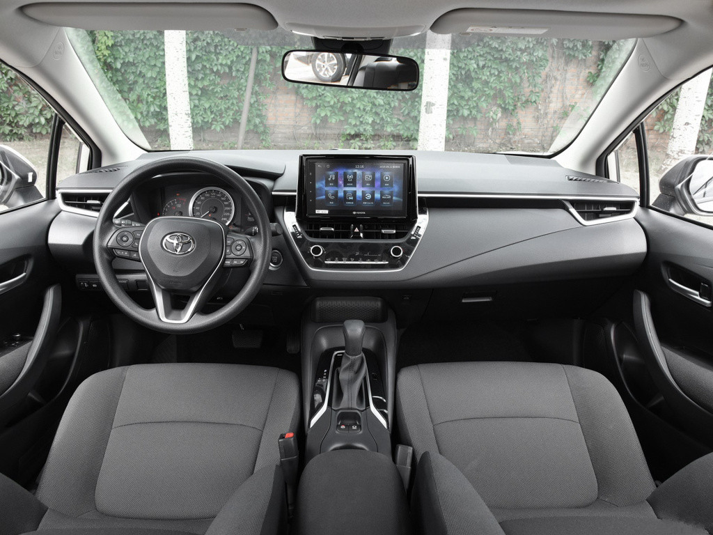 购买卡罗拉1.2t落地多少钱,想买个卡罗拉1.8双擎精英版