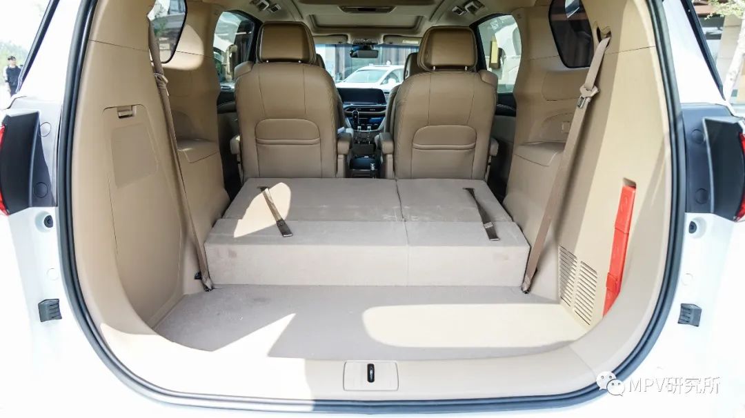 别克新gl8商务车报价及图片,别克gl8es尊享版新车优惠多少