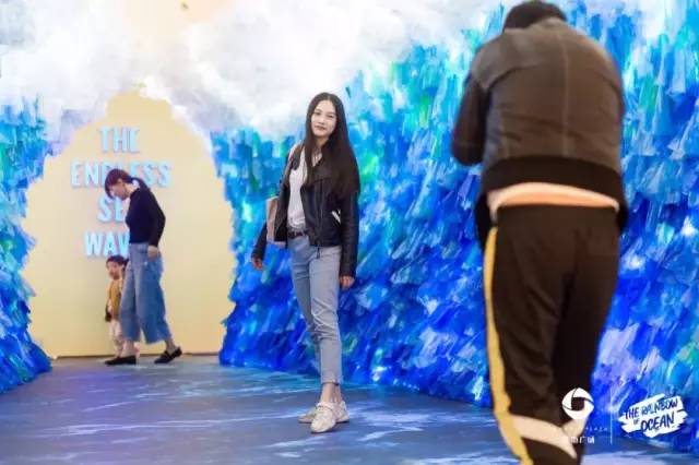 喜茶、和府捞面、兰巴赫……齐聚曲江老牌商场，等你Pick！