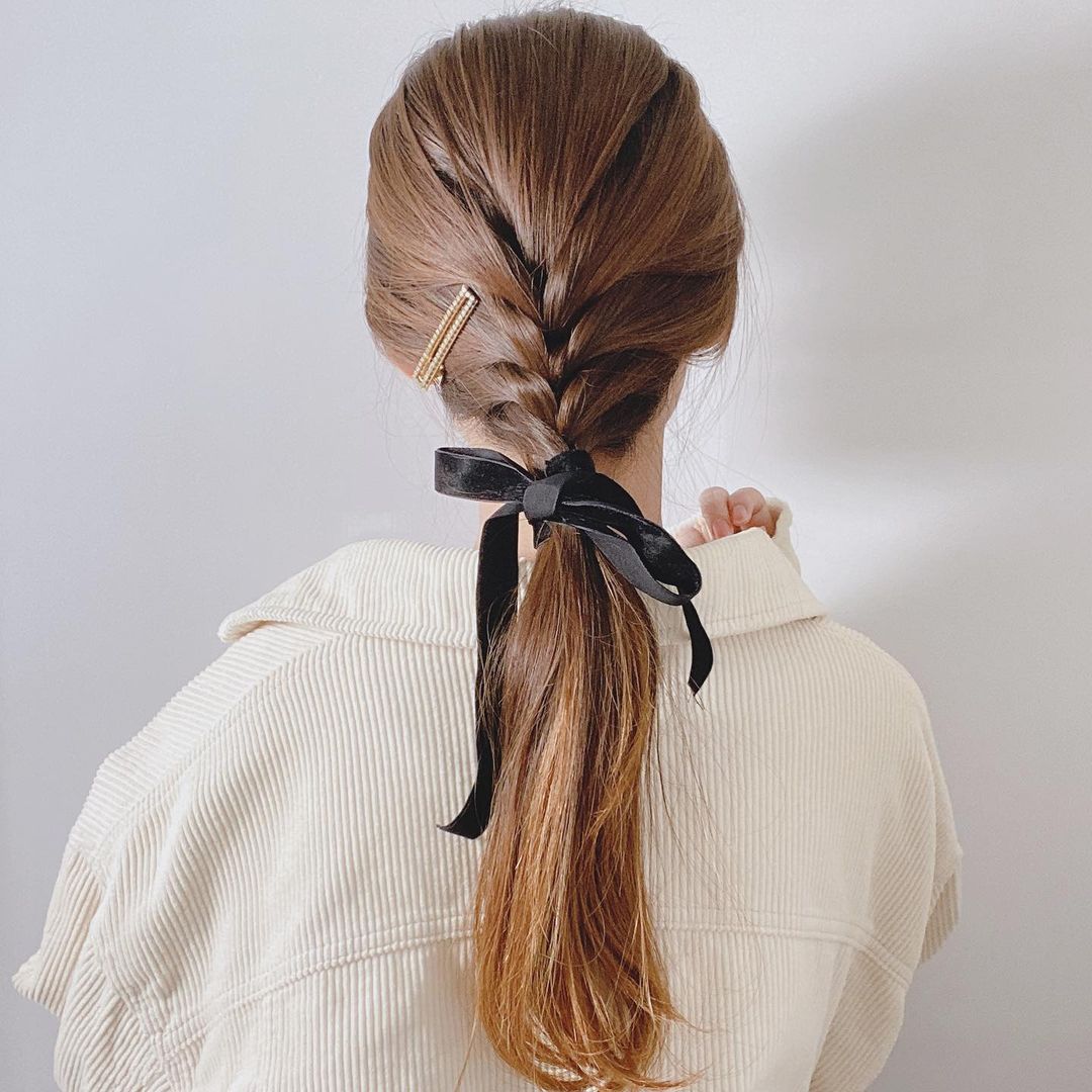 有活力的高马尾编发短头发,2019年最流行高马尾发型编发