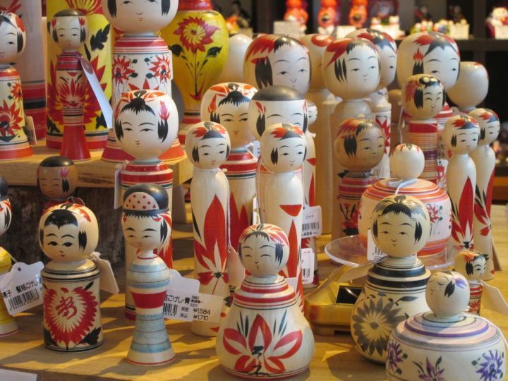 日本陶瓷工艺品,日本陶瓷和中国陶瓷的区别