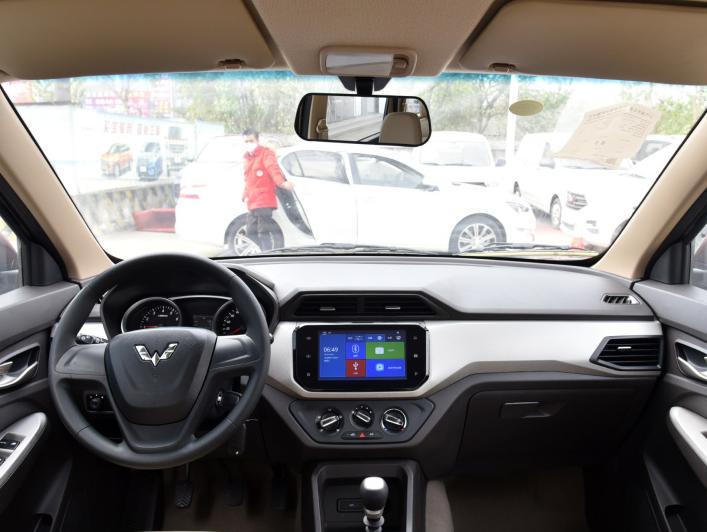 五菱宏光1.5自吸测评,五菱宏光经典款国六1.5测评