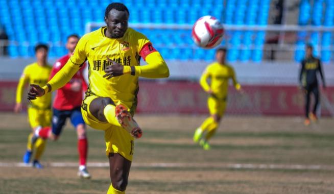 中甲裁判判罚引冲突后续,中甲逆天误判犯规球员遭罚